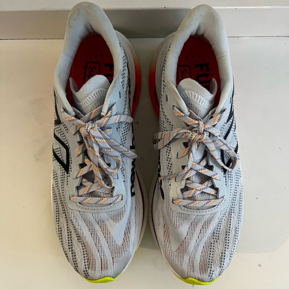 New Balance Fuel Cell Super Comp Trainer V2 - Picture 9 of 9